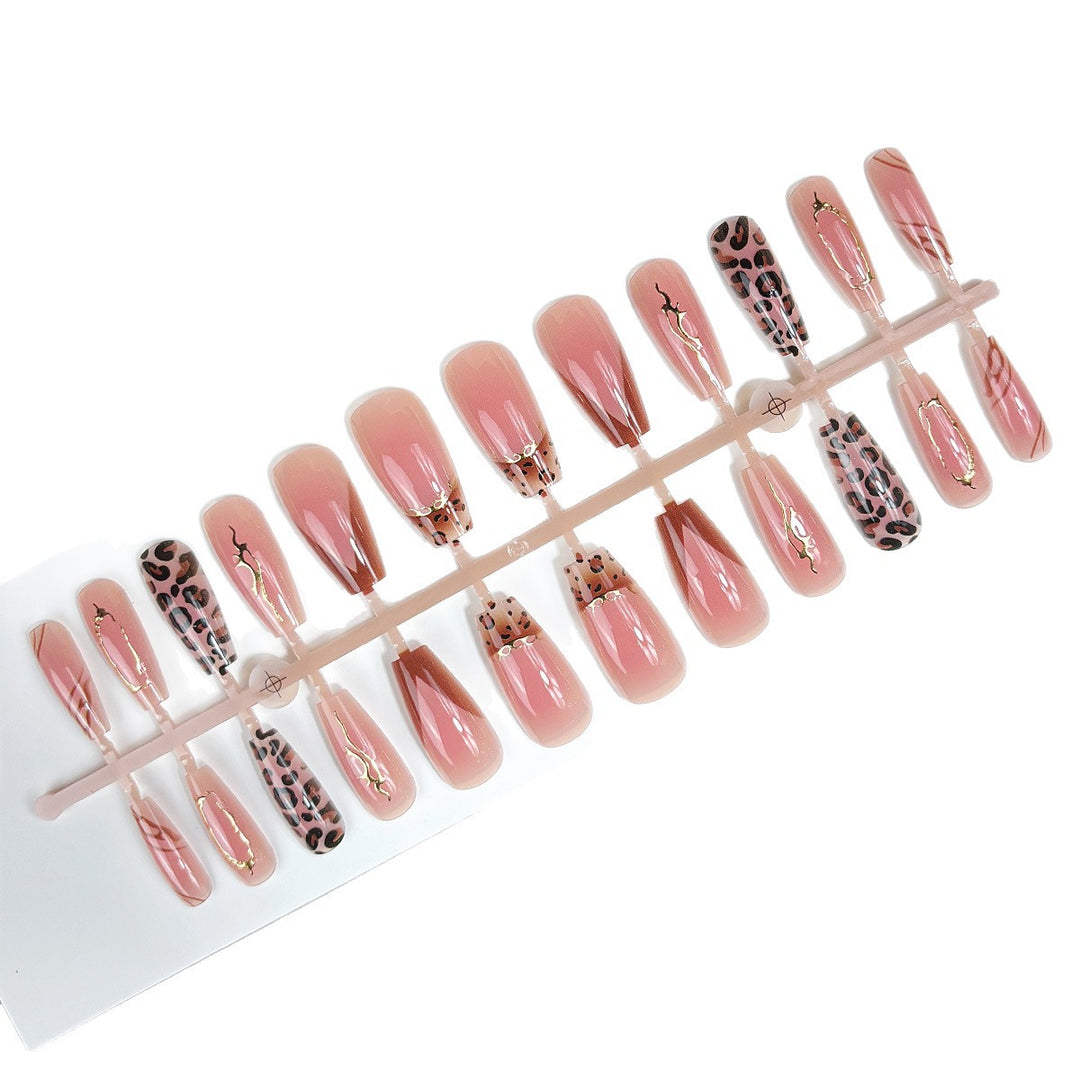 Artistic Press-On Nail Tips Stornfield