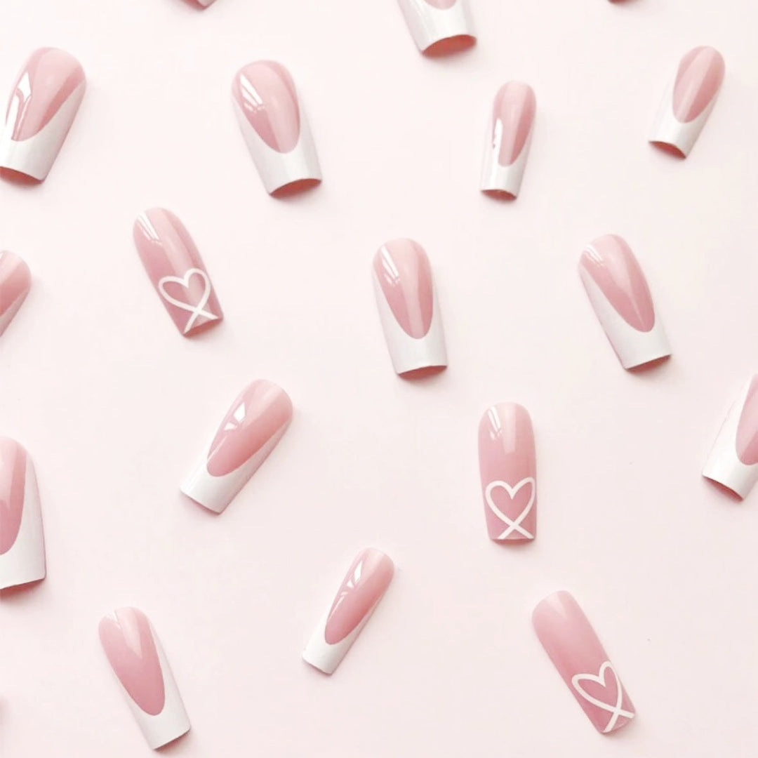 Artifical Nail Set with Elegant French Tips and Romantic Heart Decorations Stornfield