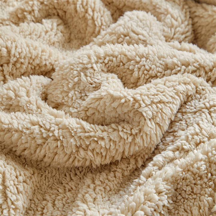 Luxurious Faux Fur Throw Blanket