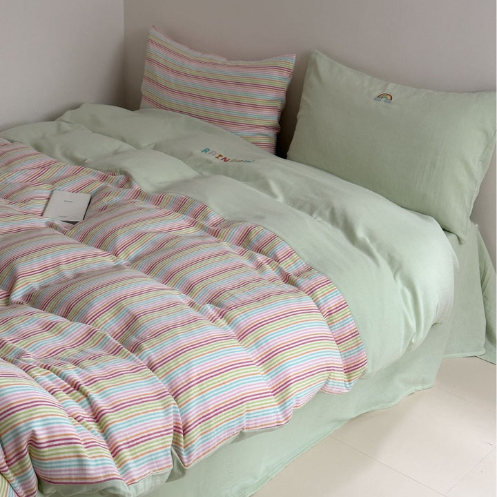 Pastel-striped bedding set made of cotton-linen with rainbow embroidery