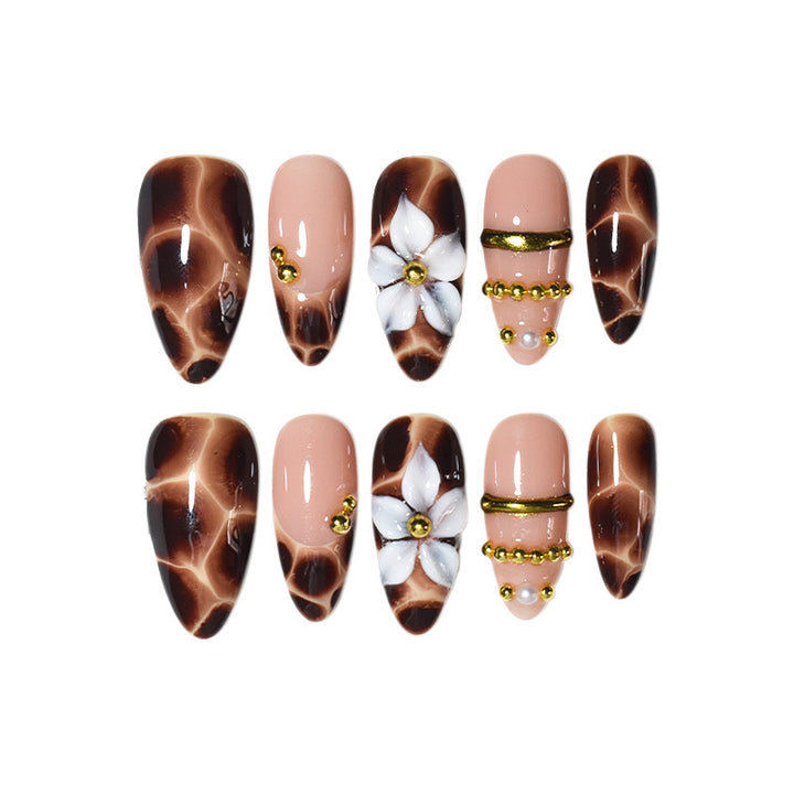 Artistic Floral-Inspired Press-On Nail Art Stornfield
