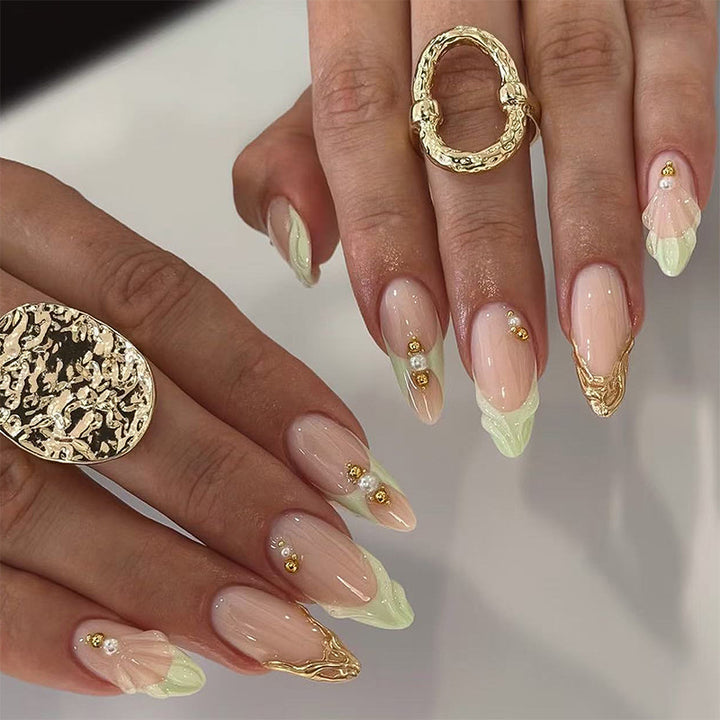 Artful nail set with floral accents Stornfield