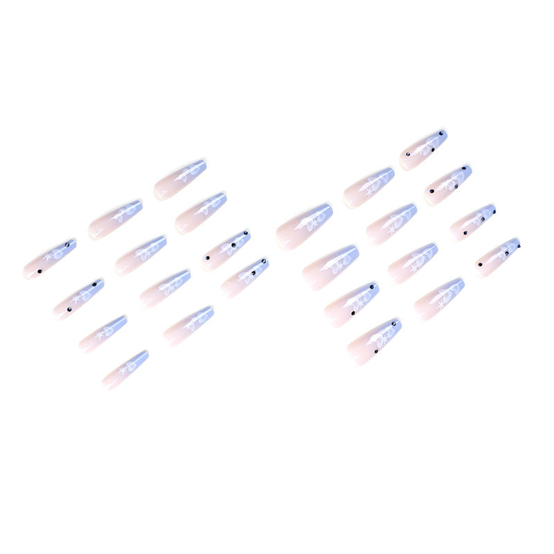 Artificial acrylic nails in modern heart design Stornfield