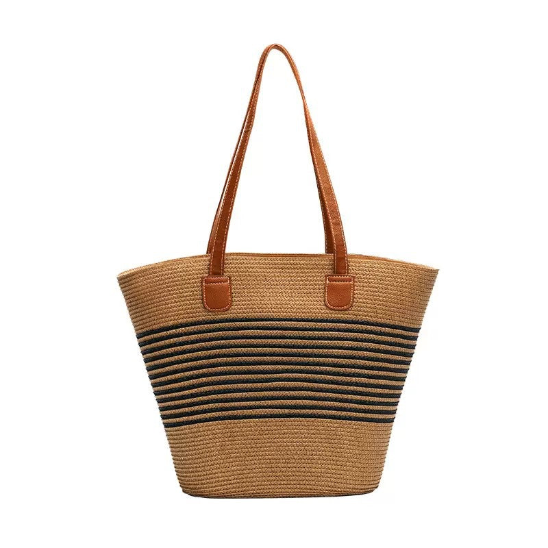 Stylish beach bag with decorative striped pattern Stornfield