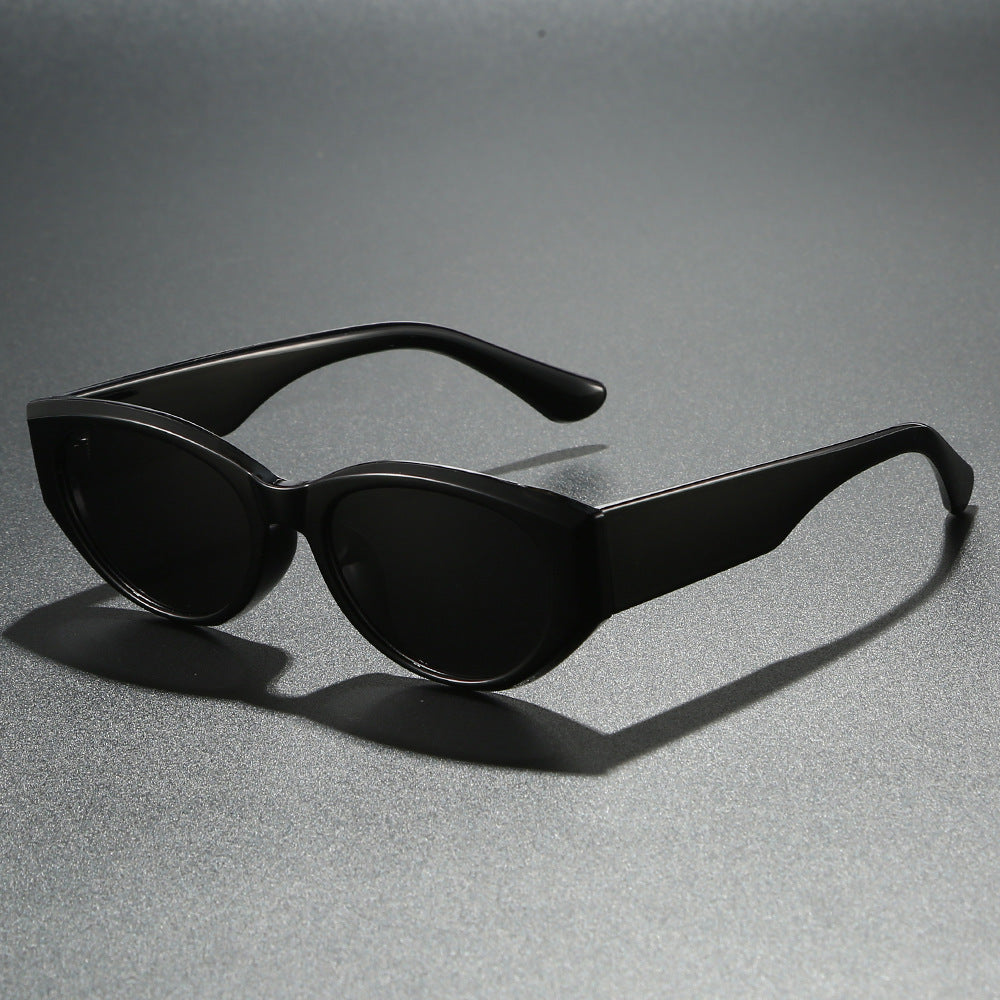 Women Cat-Eye Sunglasses in Fashion Style Stornfield