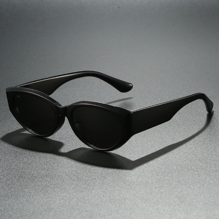 Women Cat-Eye Sunglasses in Fashion Style Stornfield