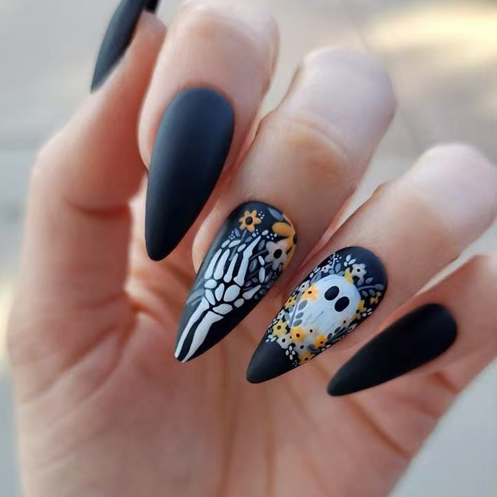 Art Nails in Creative Skull Design Stornfield