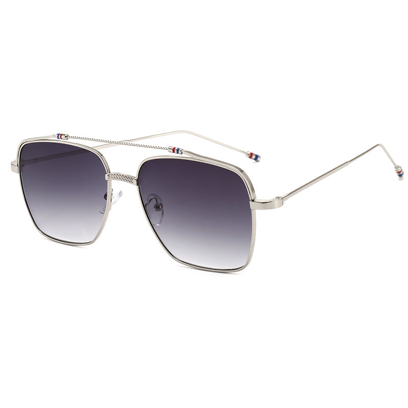 Ladies trendy curved glasses with narrow metal frame Stornfield
