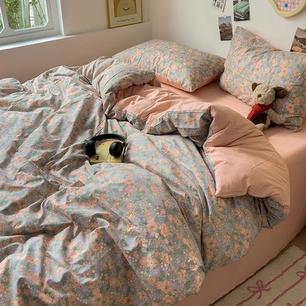 Children's Playful Floral Patterned Bedding Set