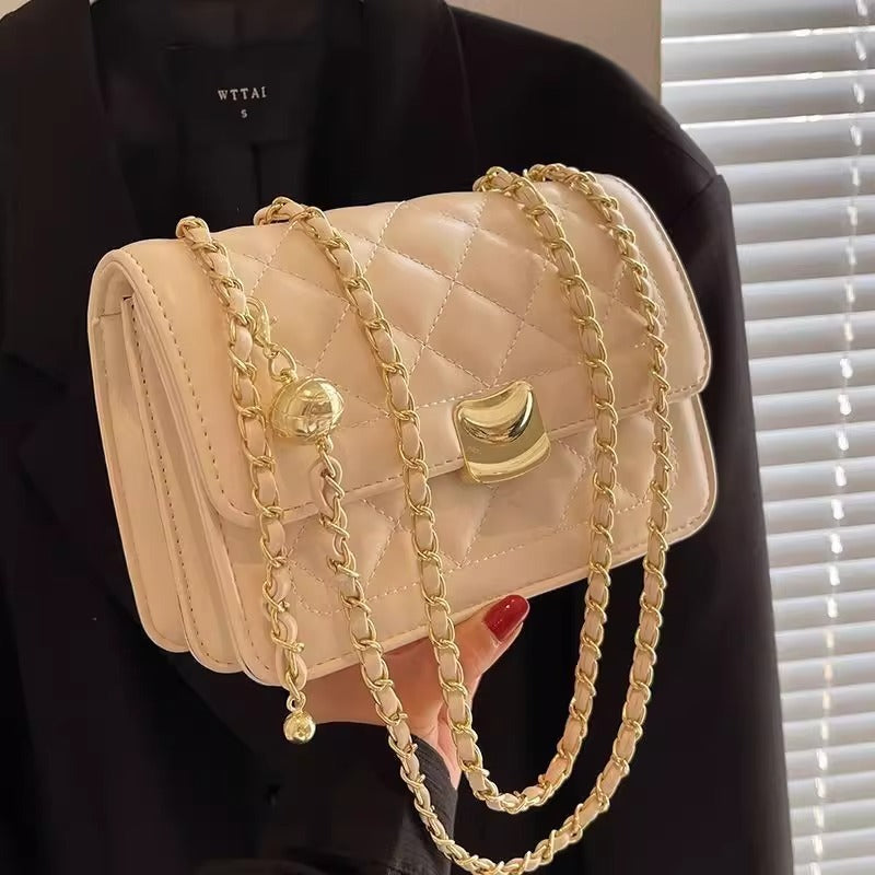 Quilted Chain-Detail Crossbody Handbag Stornfield