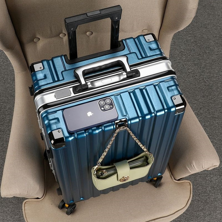 Hard-shell suitcase with double safety lock and sturdy rolling system Stornfield