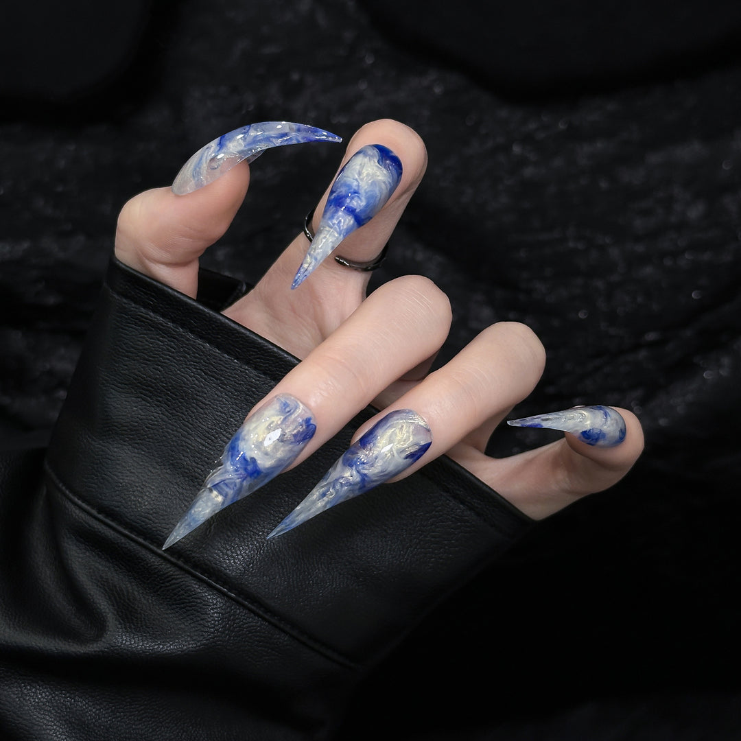 Stylish Acrylic Nail Art