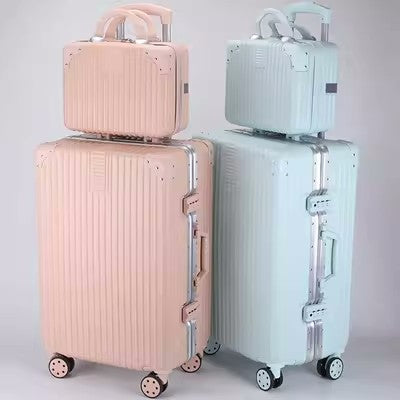 Heavy-Duty Ribbed Wheel Suitcase Stornfield