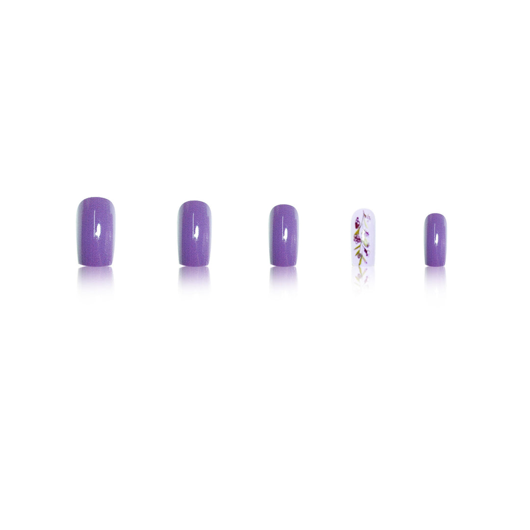 Floral Accent Nail Art Extensions Stornfield