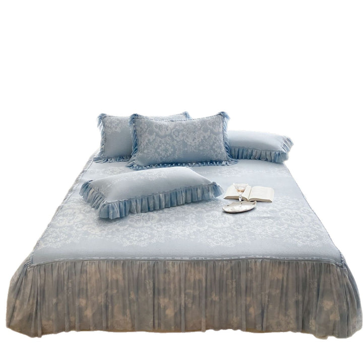 Romantic quilted bedspread set with jacquard floral pattern, ruffle and decorative cushion