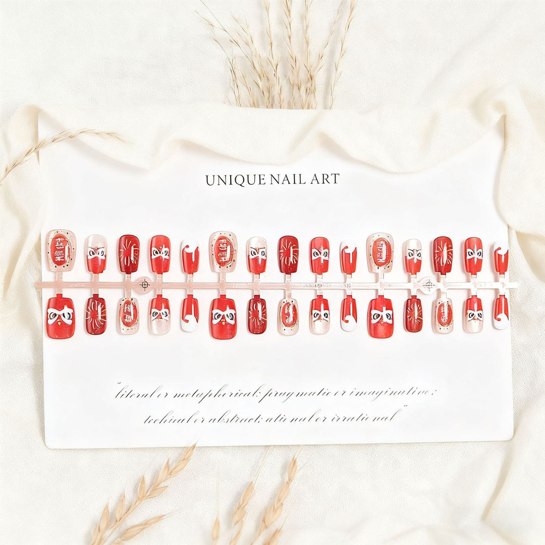 Fake nail set with unique animal motifs and elegant accents Stornfield