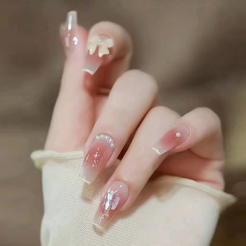 Glamorous artificial nails with sparkling accents Stornfield