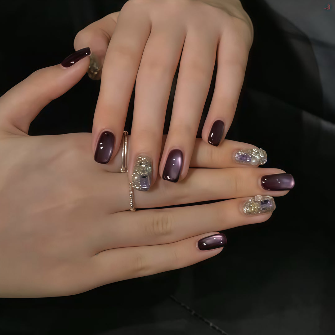 Artifical nails with glamorous effects Stornfield