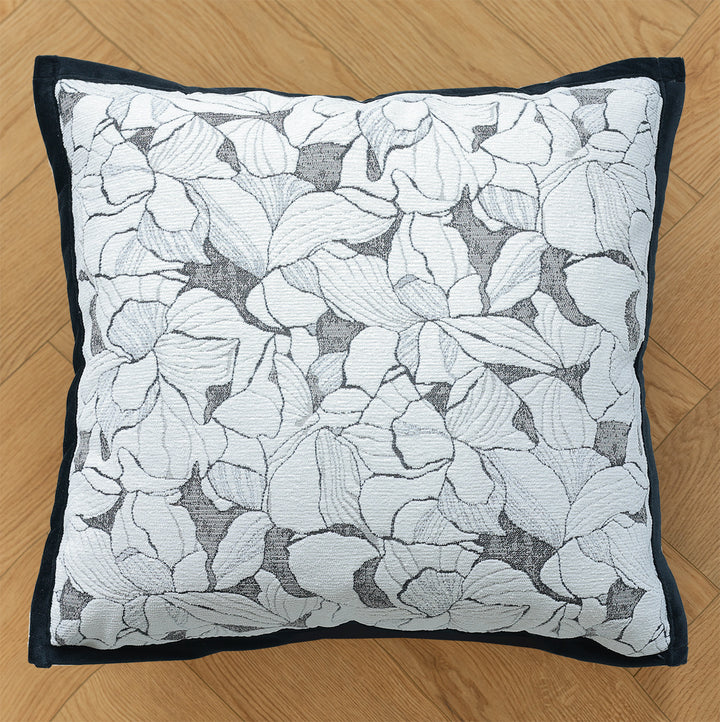 Structured decorative pillow