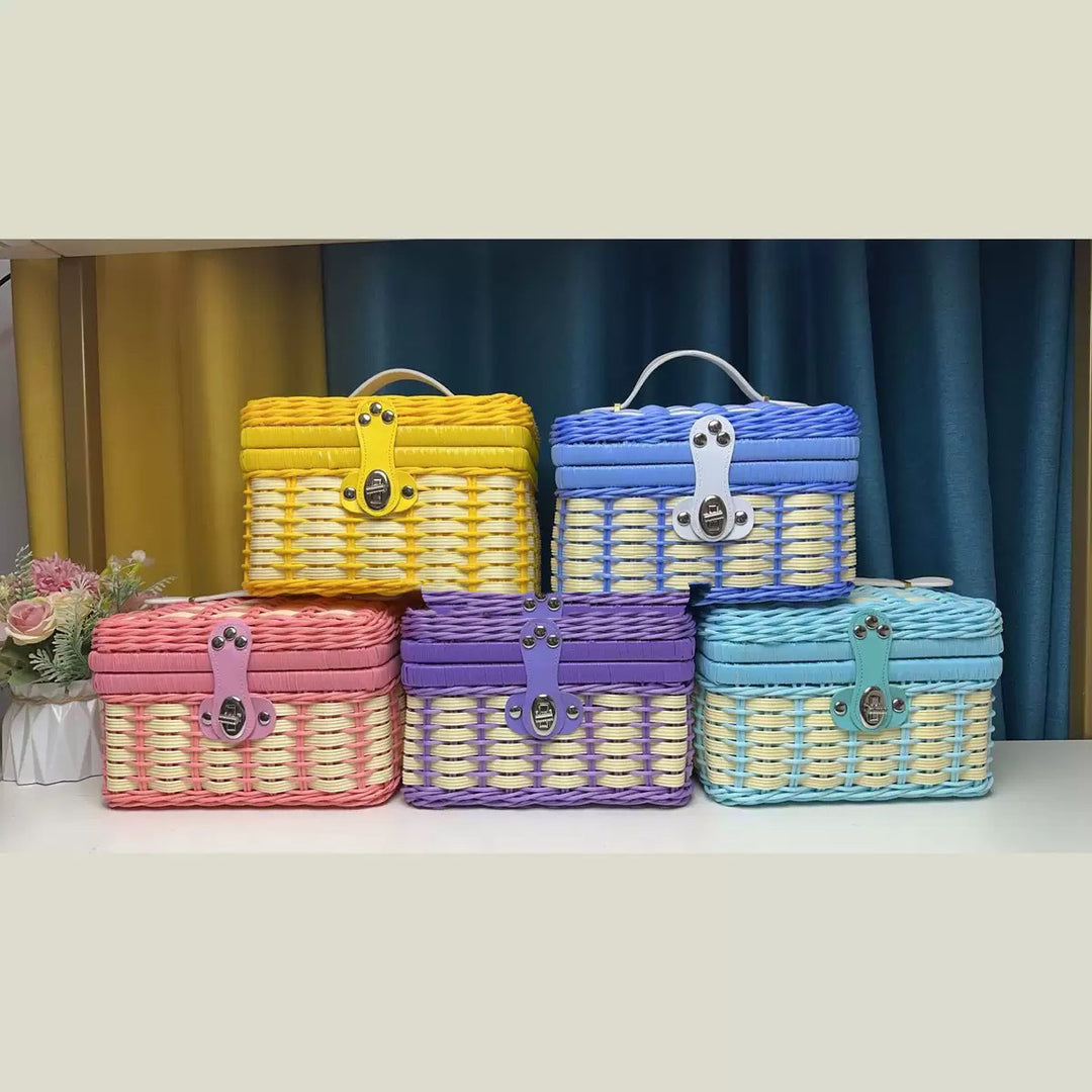 Women Robust Rattan Storage Box Stornfield