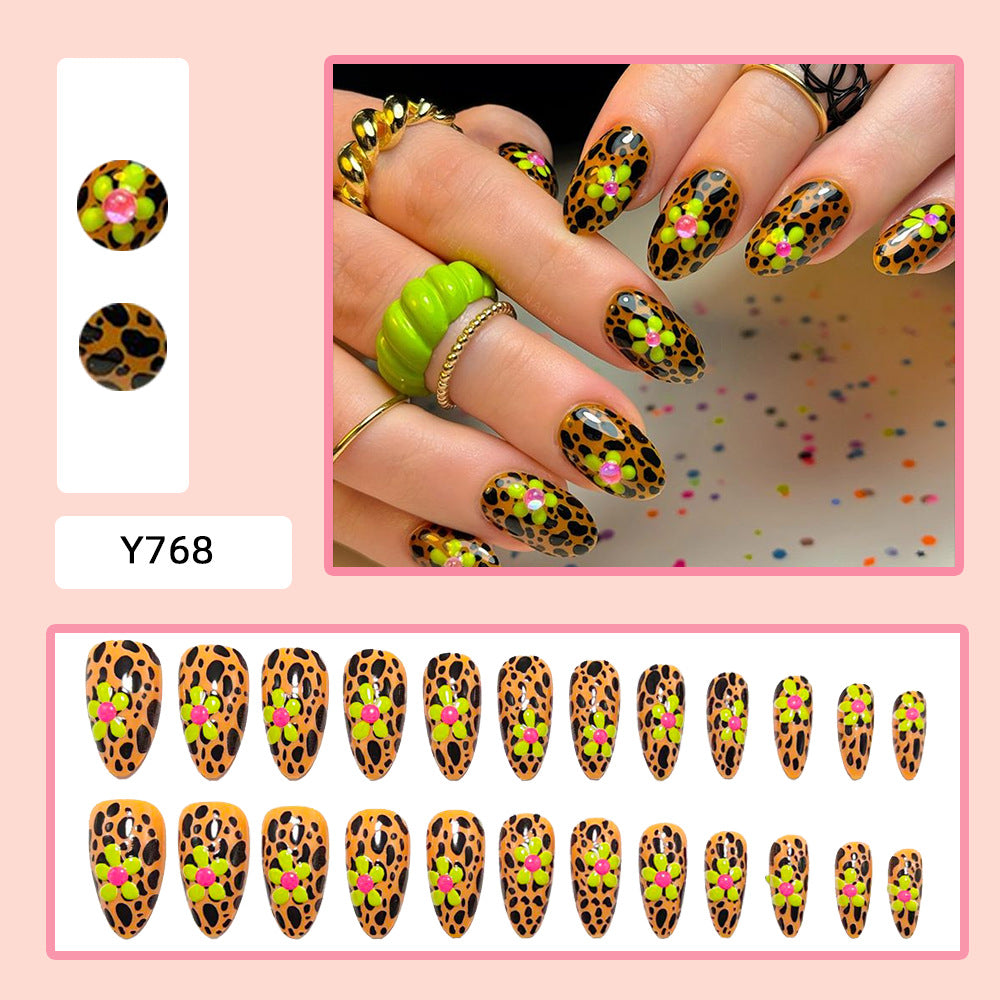 Artificial Nail Decoration In Unique Leopard Pattern Stornfield