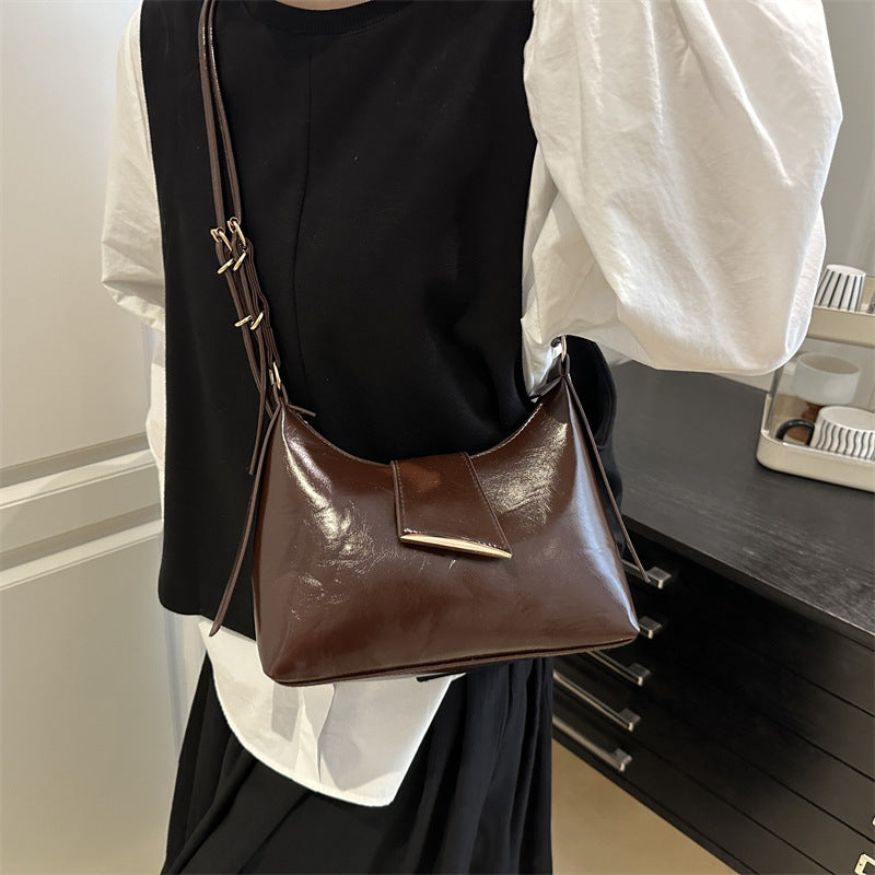 Luxurious Patent Leather Shoulder Bag Stornfield