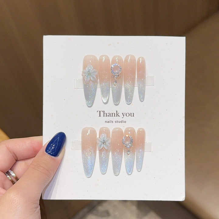 Artificial Nails Set with Shimmering Ombre Effect and Floral Accents Stornfield