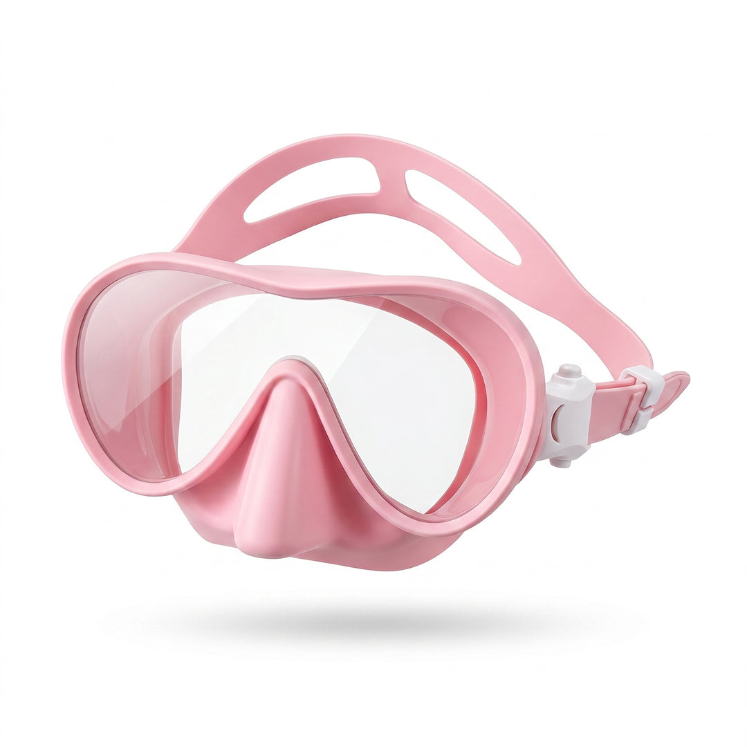 Diving mask with ergonomic design and wide field of vision Stornfield