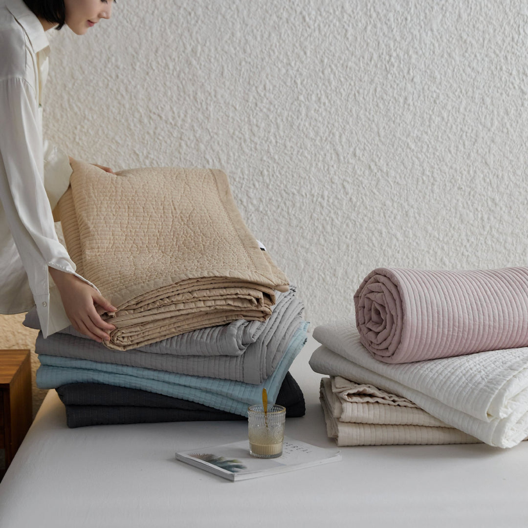 Lightweight Quilted Bedspread and Matching Pillow Sham Set
