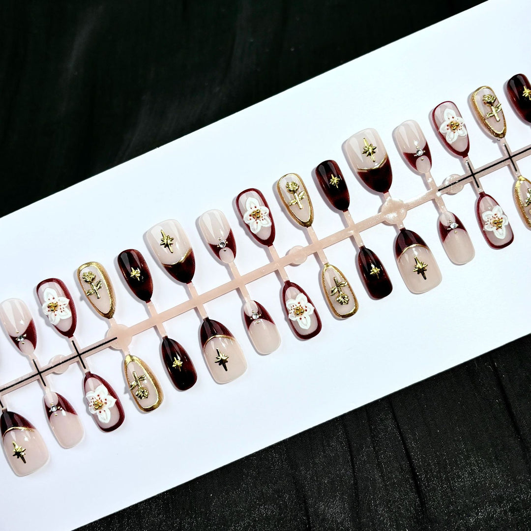 Decorative Press-On Nail Art Set with Floral and Gold Accents
