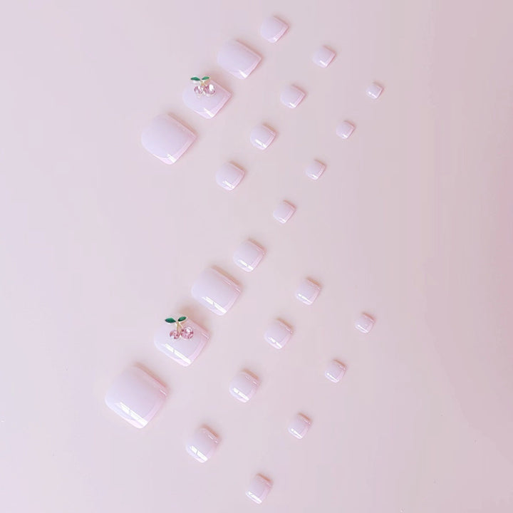 Artificial nail set with playful and stylish 3D decorations Stornfield