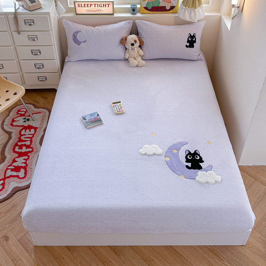 Striped Fitted Bed Sheet Set with 3D Cow Appliqué and Matching Pillowcases