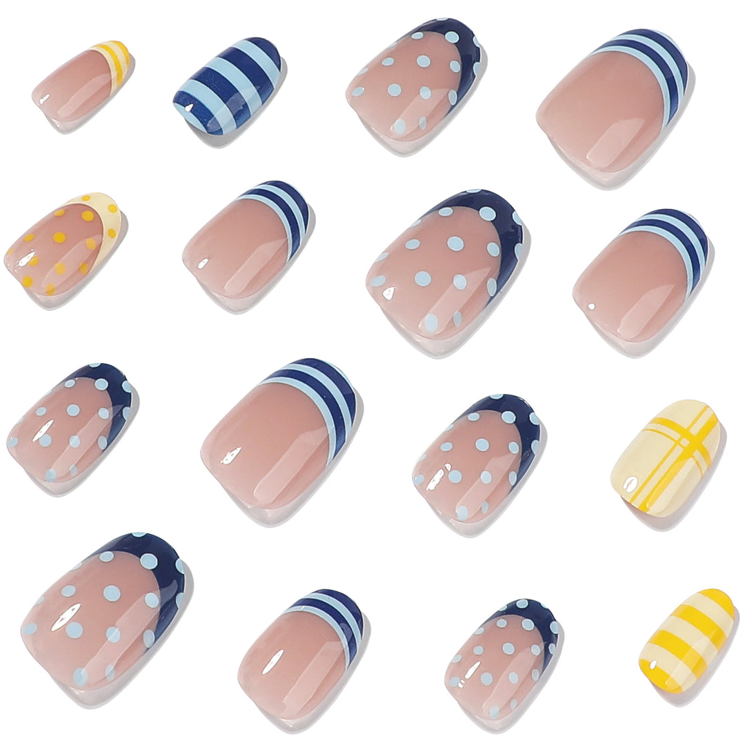 Creative Nail Art in Elegant Pattern Stornfield