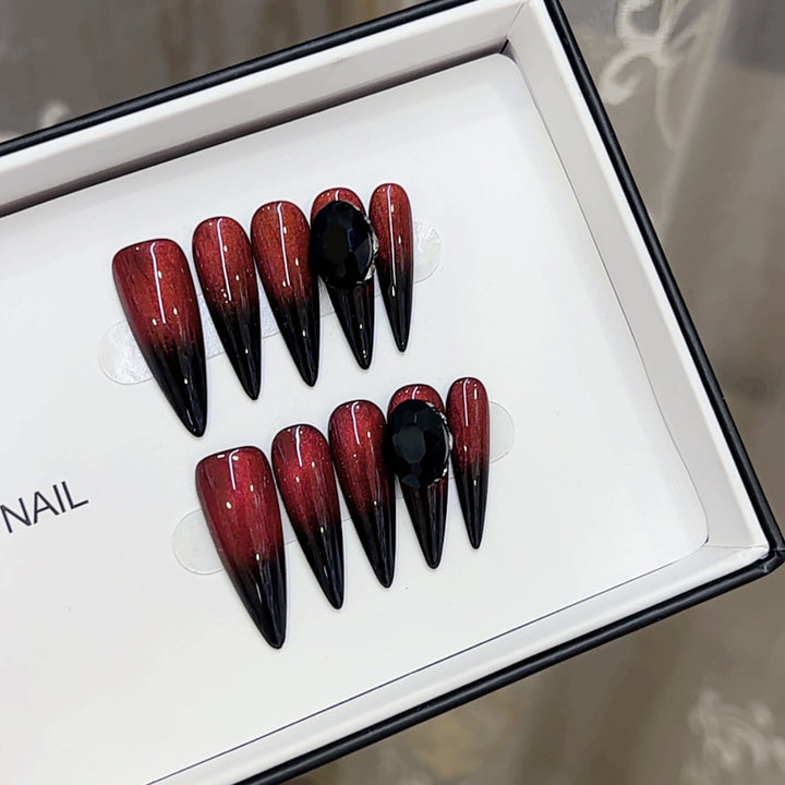 Artistic Gothic-Inspired Press-On Nail Set Stornfield