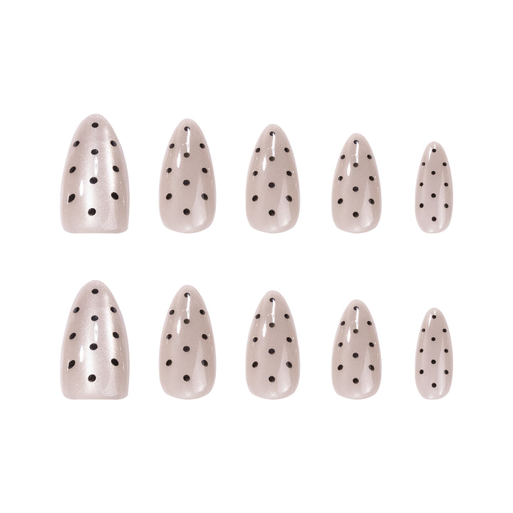 Artful nail tips in modern design Stornfield