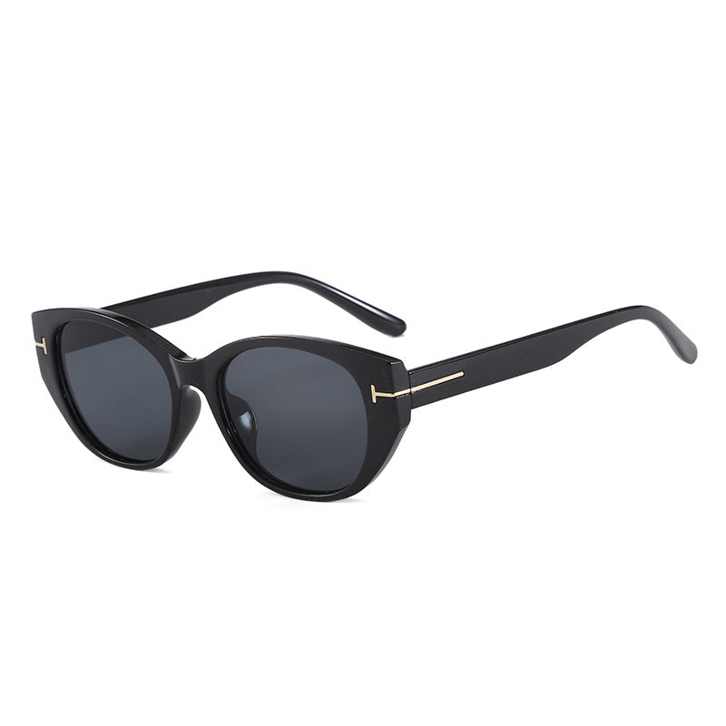 Women's Cat-Eye Sunglasses with Elegant Frame and Protective UV Filter Stornfield