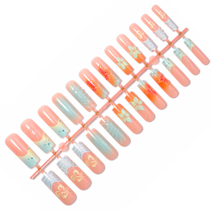 Artificial nail set with floral and luxurious decorations Stornfield