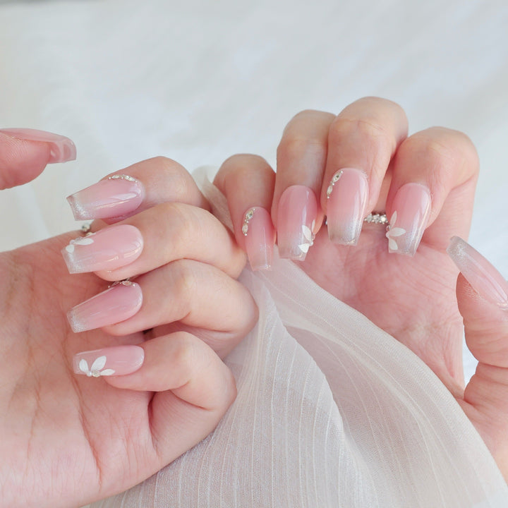 Elegant Floral Press-On Nail Art Set with Rhinestone Accents