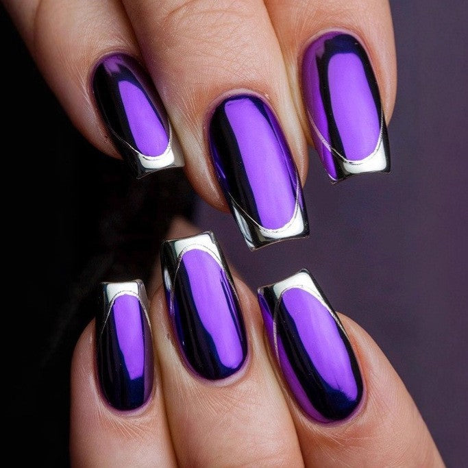Elegant Artificial Nails with French Manicure and Glitter Effects Stornfield