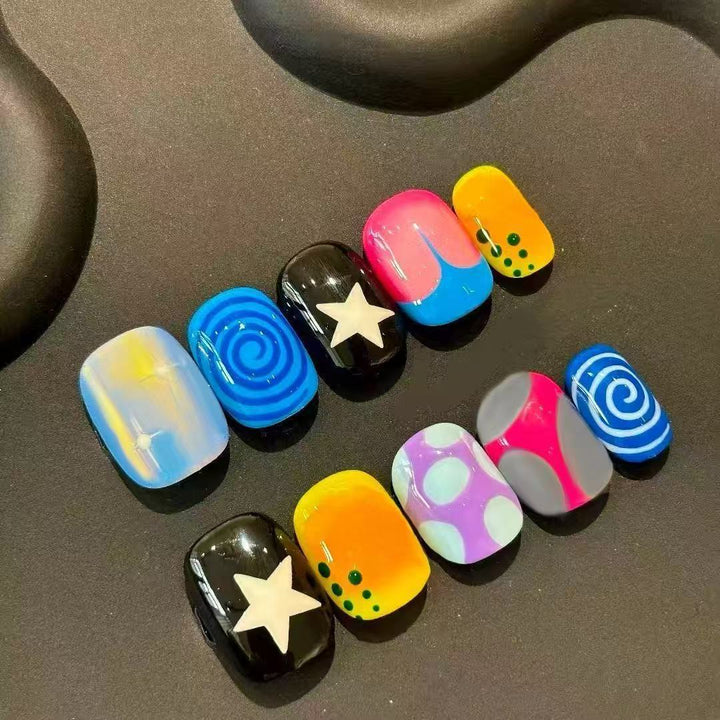 Artistic Cat-Themed Press-On Nail Art Set Stornfield