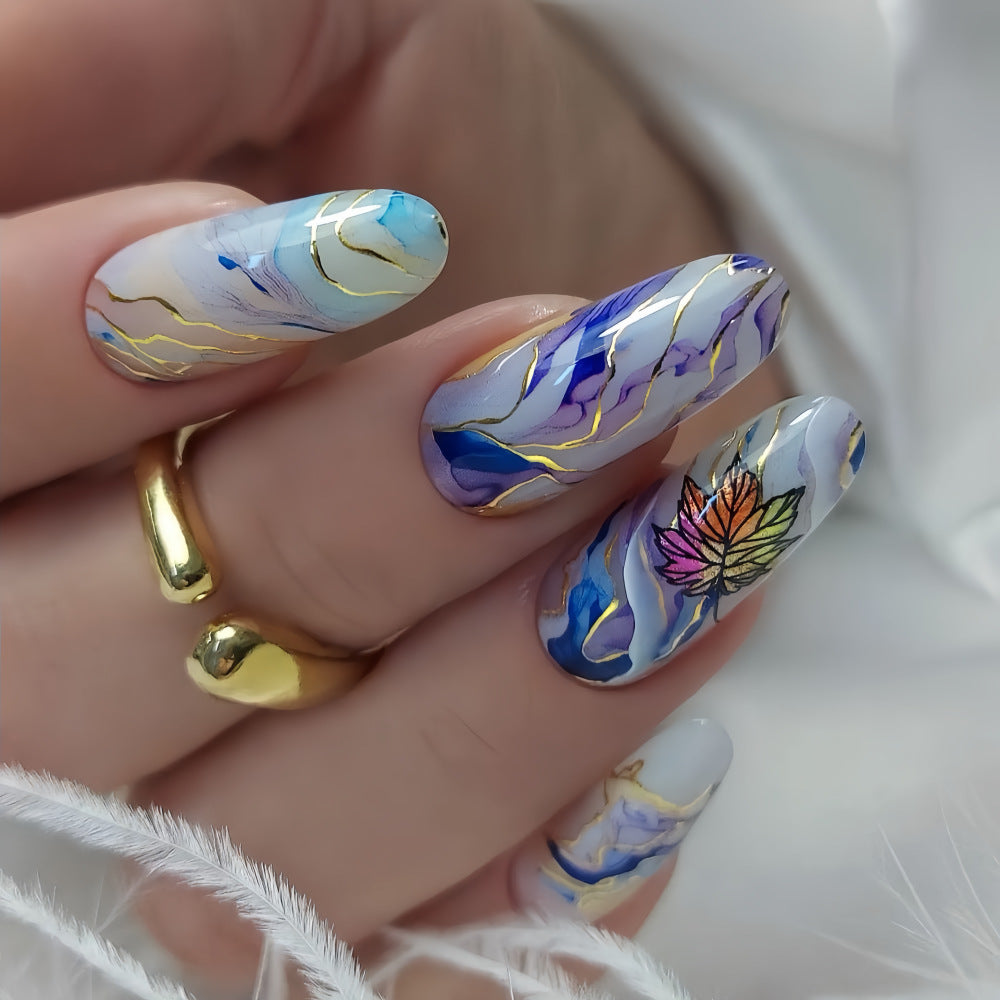 Artificial nails in elegant floral design Stornfield