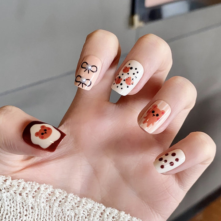 Creative Character-Design Press-On Nail Art Stornfield