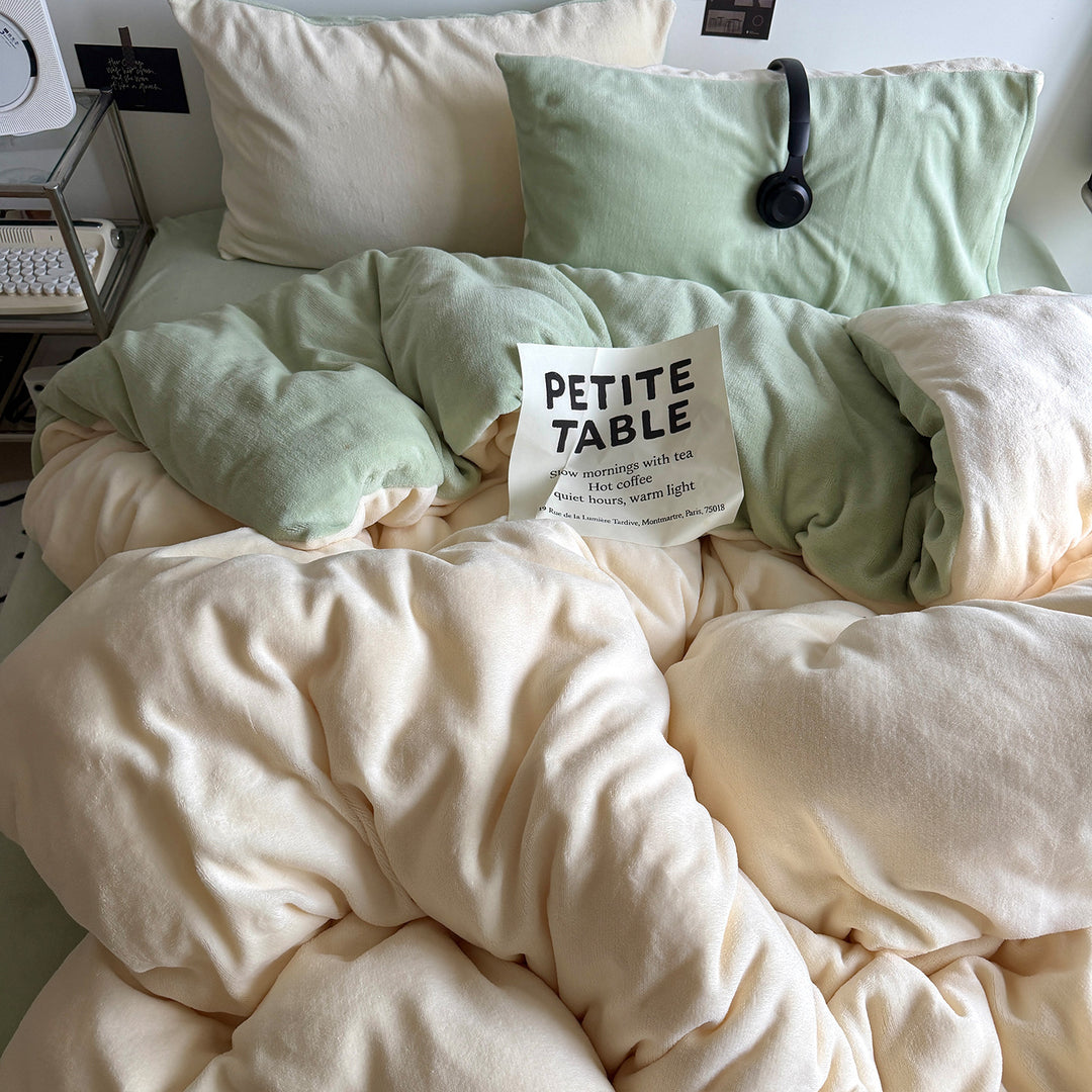 Luxurious Ultra-Soft Plush Bedding Set