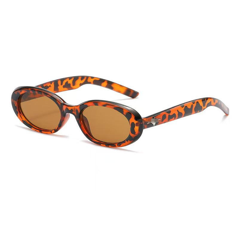 Retro-Inspired Oval Sunglasses Stornfield