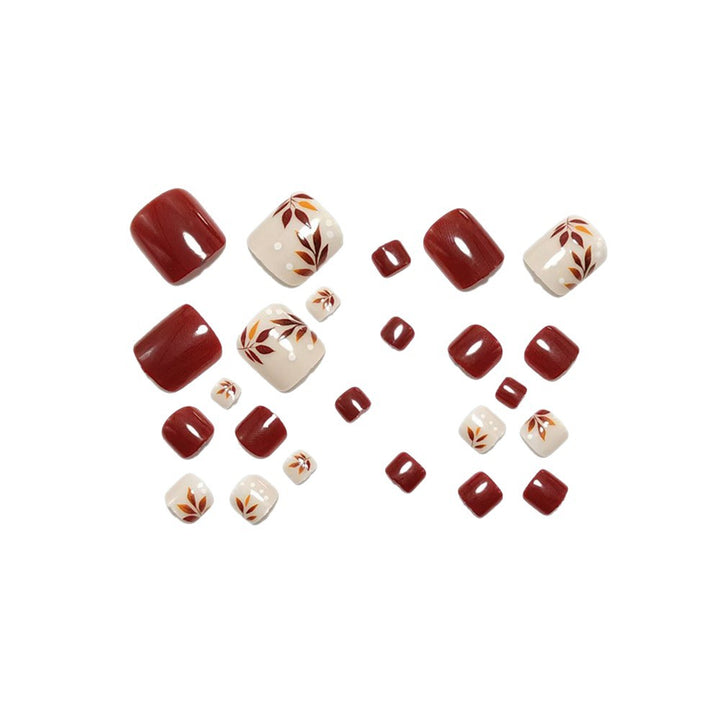 Nail art with elegant leaf designs Stornfield