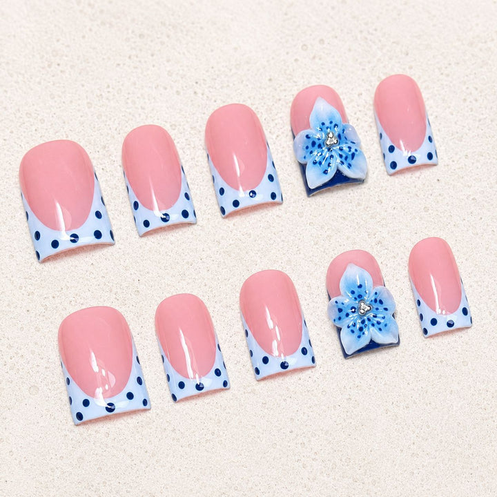 Artistic Floral Accent Press-On Nail Set