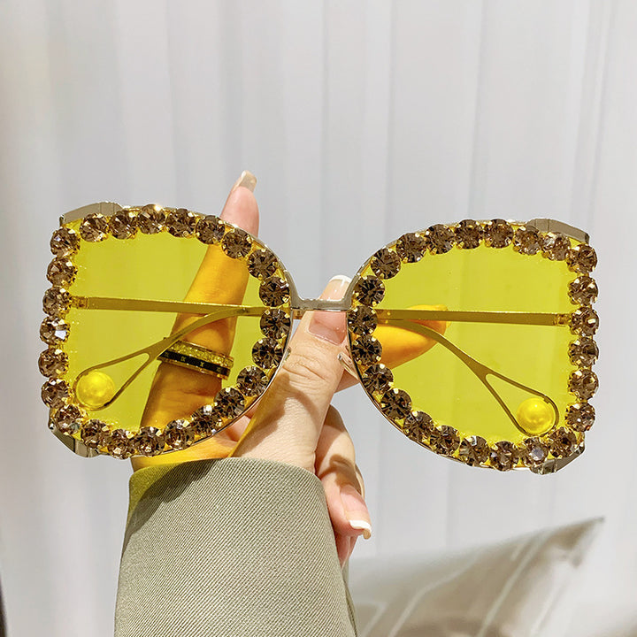 Women's extravagant cat-eye sunglasses with sparkling rhinestone frame Stornfield