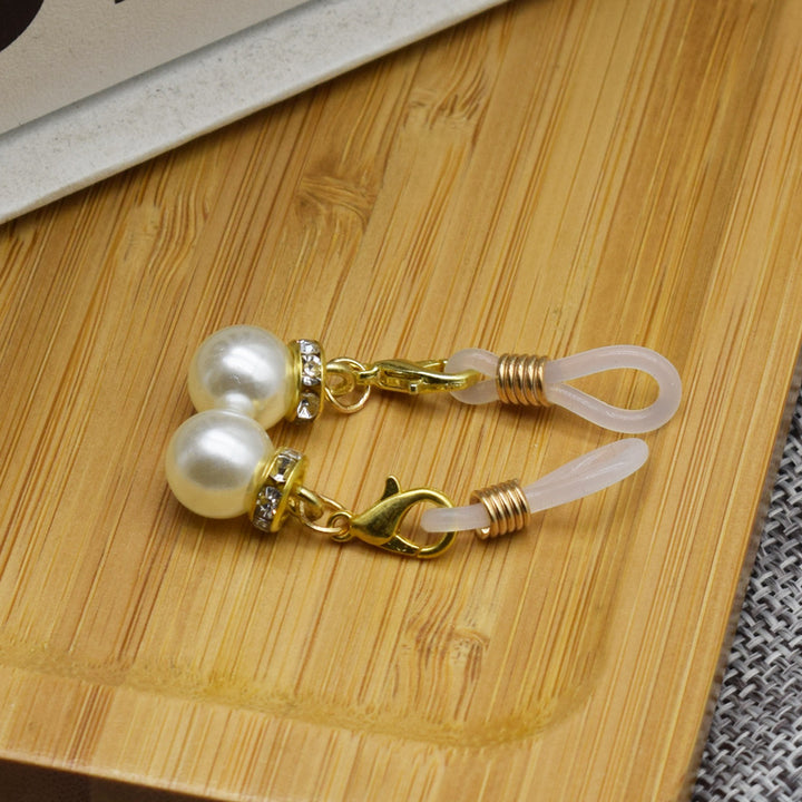 Elegant Pearl and Crystal Eyewear Holder Stornfield