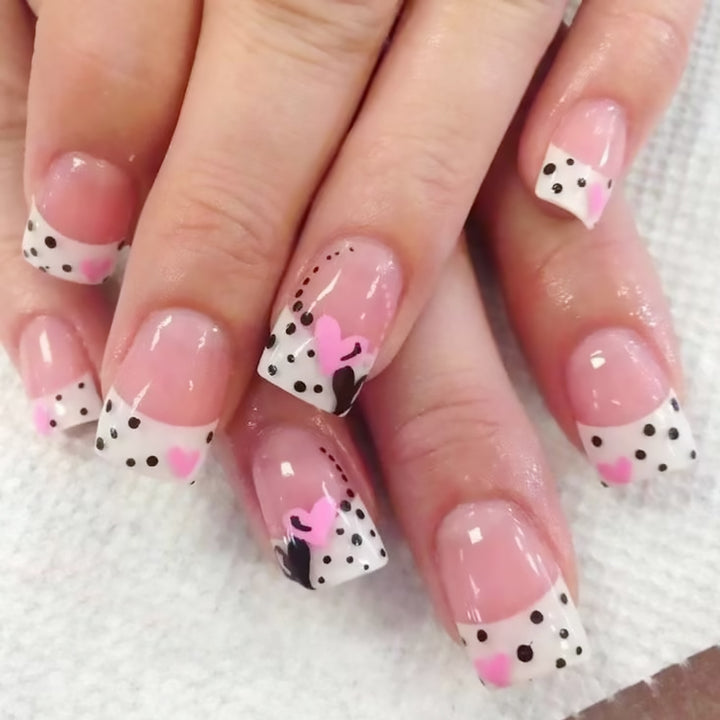 Decorative Heart-Patterned Press-On Nails Stornfield