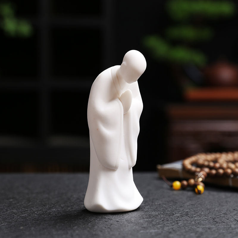 Elegant and modern Feng Shui sculpture Stornfield